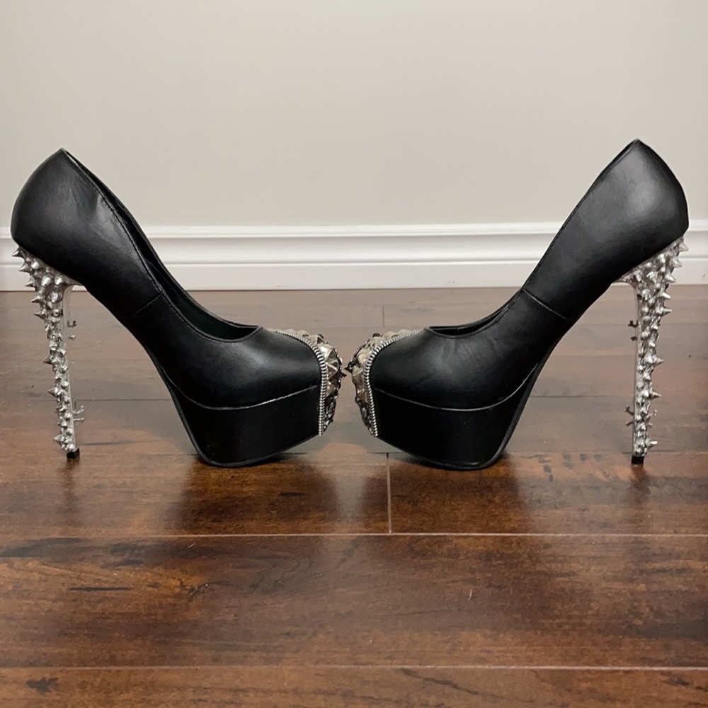 Spiked Studded Skull Zipper Chain High Heels - Picture 6 of 11